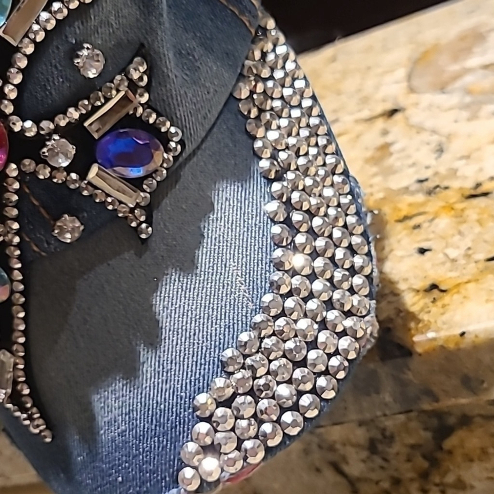 Denim and Rhinestone cap, beautiful cross decor and adjustable strap.(#365g) - Picture 3 of 11